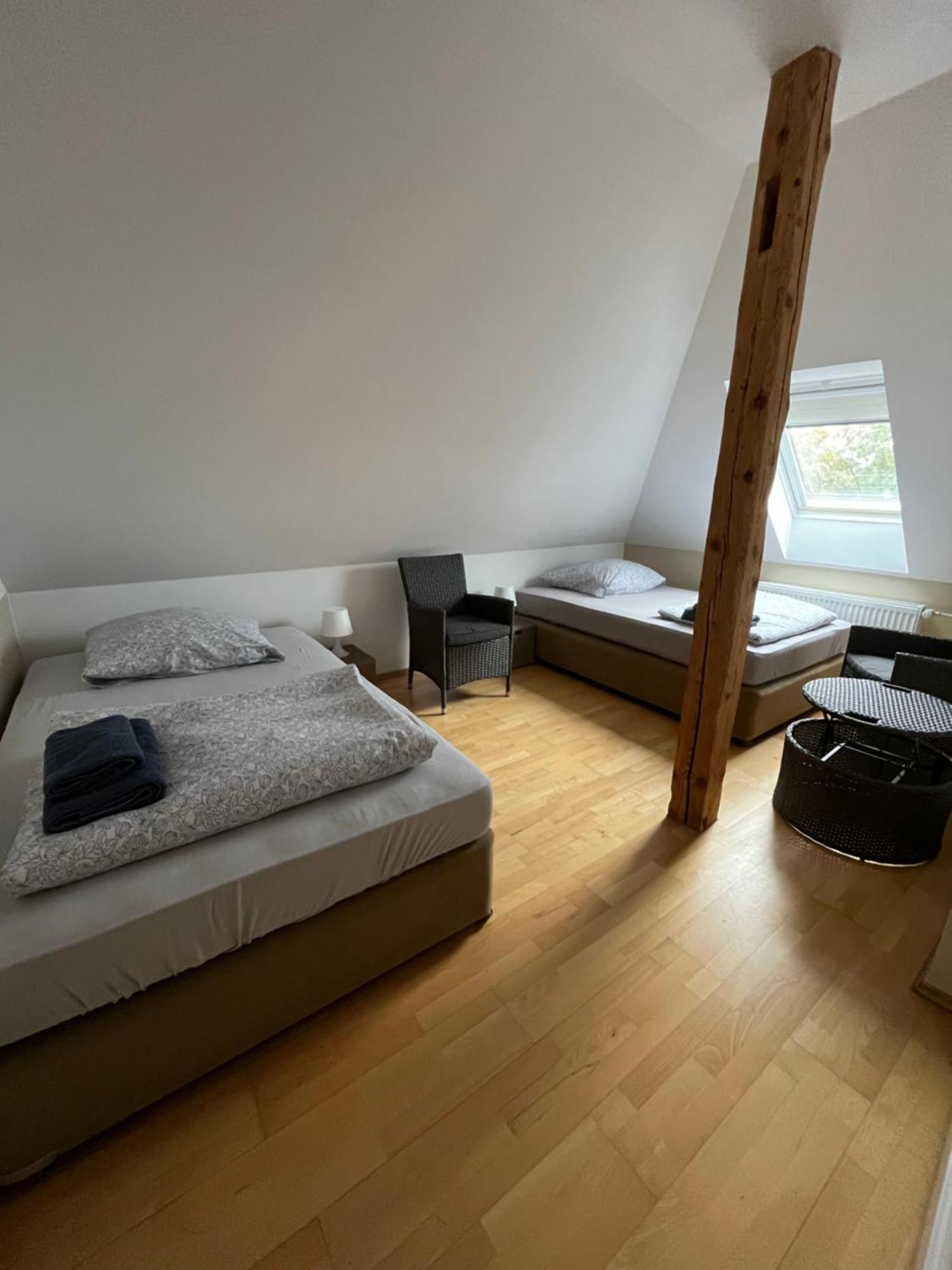 Doppelzimmer-Bad-Kuehlschrank-Tv-19 Meine Екстер'єр фото